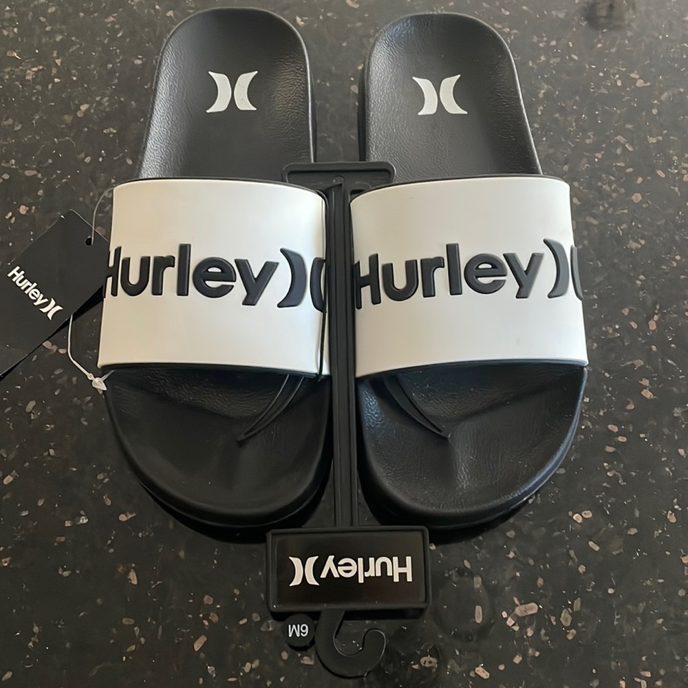 White and Black Hurley Slides Sz 6 NWT